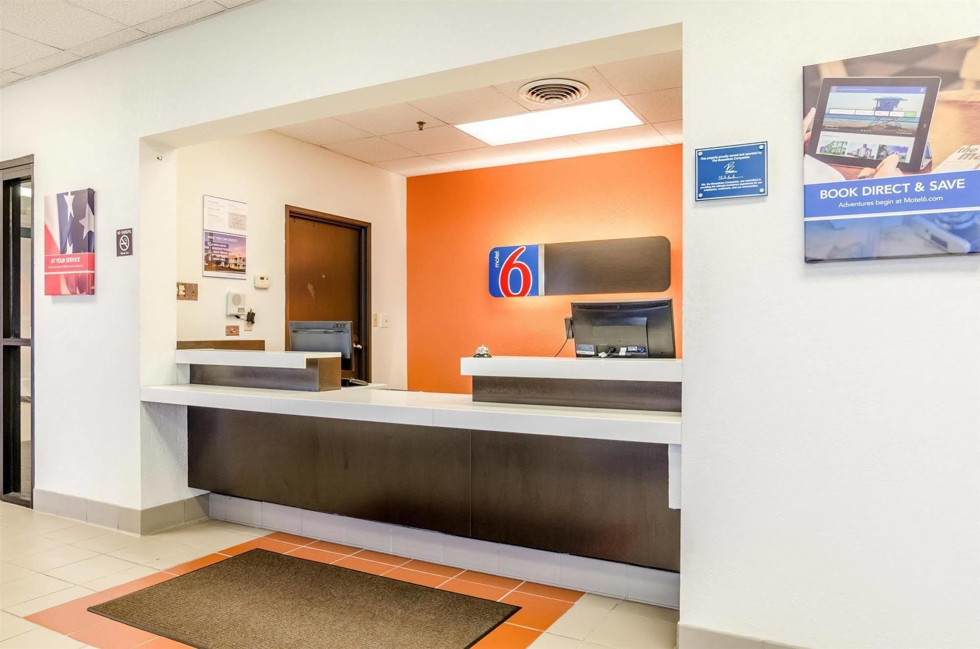 Motel 6-York, Ne Exteriér fotografie